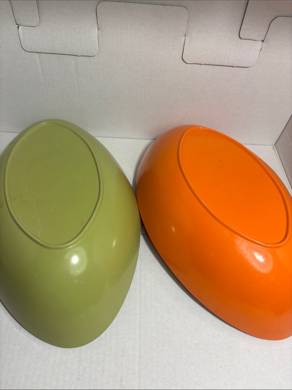 Vintage Mid-Century Melmac Oval Serving Bowls, Orange & Avocado
Green (Set of 2) - Picture 5 of 7